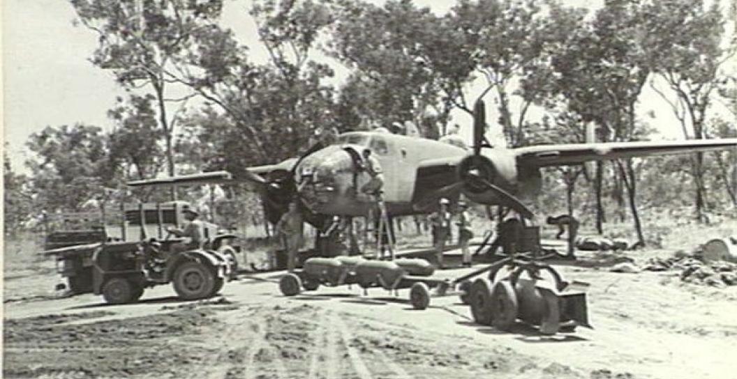 NORTHERN AUSTRALIA. 1943. Preparing for a raid on Japanese positions from an Australian base